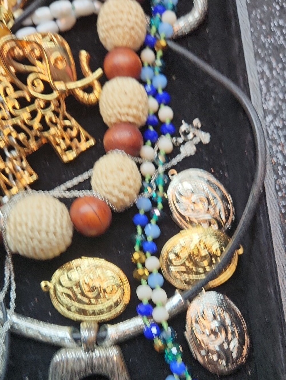 Mixed Bracelet & Necklace Jewelry Lot - Gold, Silver, and Natural Tones - Picture 8 of 15